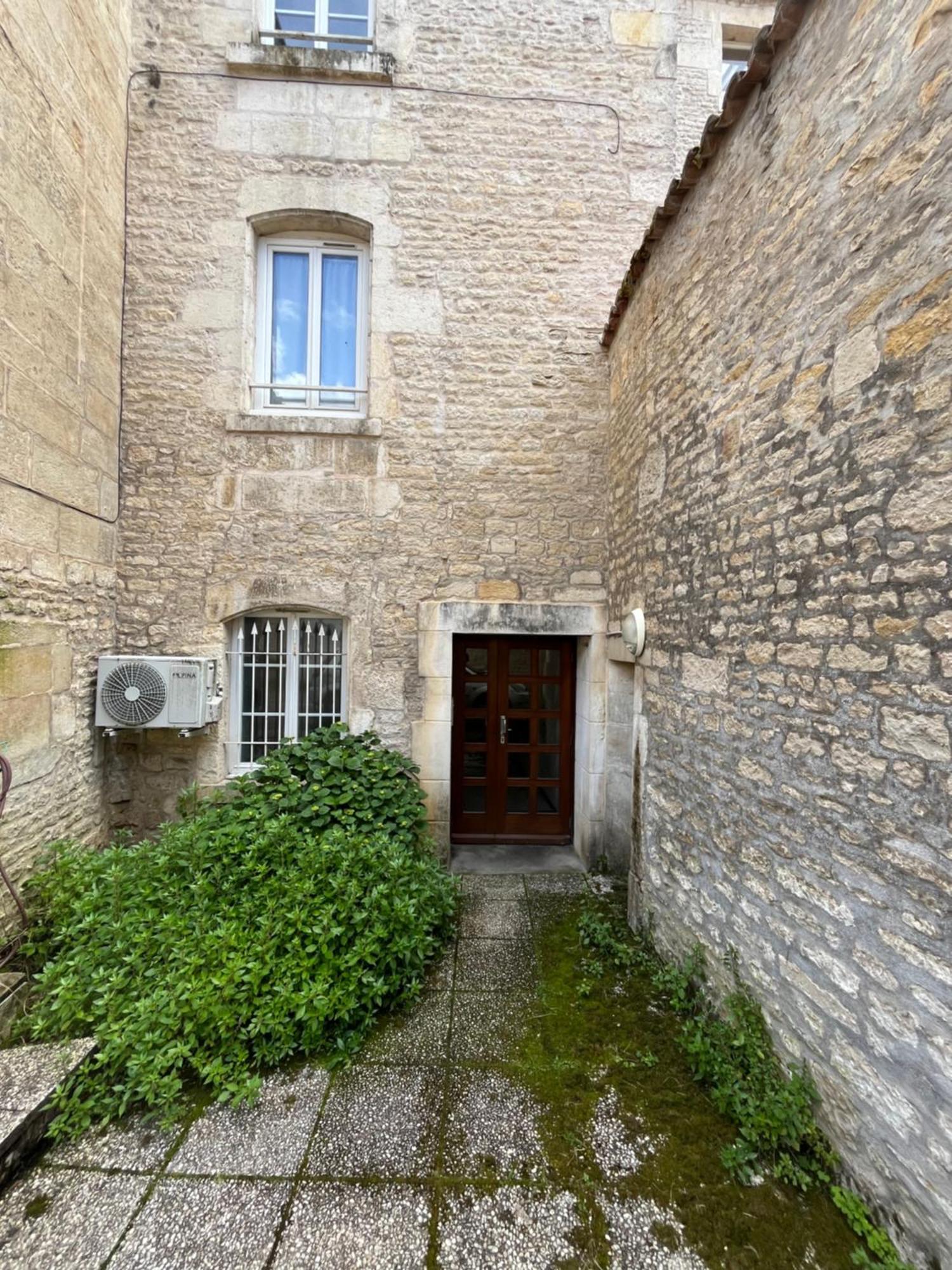 Zen Appartement Centre-Ville Ниор Екстериор снимка